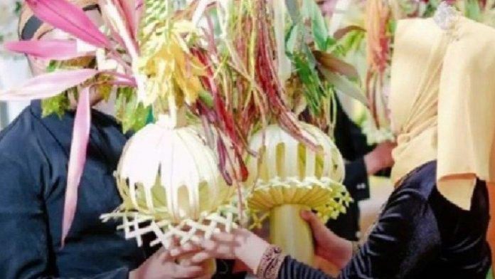 Kembar-Mayang-Tidak-Diangkat