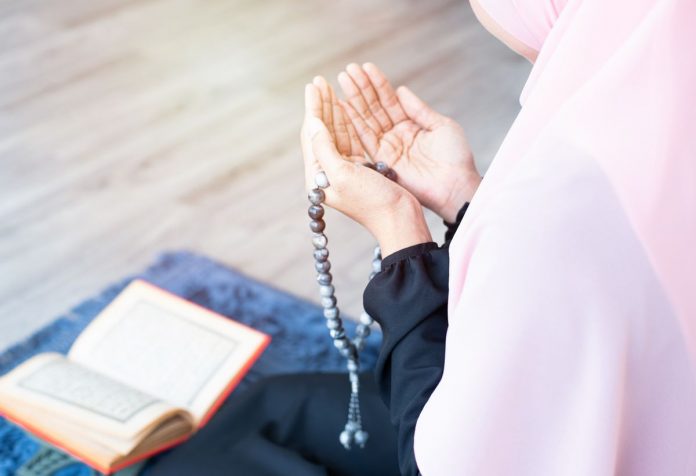 Ketahui Beberapa Sebab-Sebab Ibadah Wanita Tidak Diterima