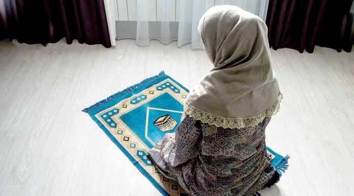 Keutamaan Sholat di Rumah 2