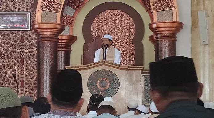 Benarkah Khutbah Jum’at sangat Istimewa? Khutbah Jumat