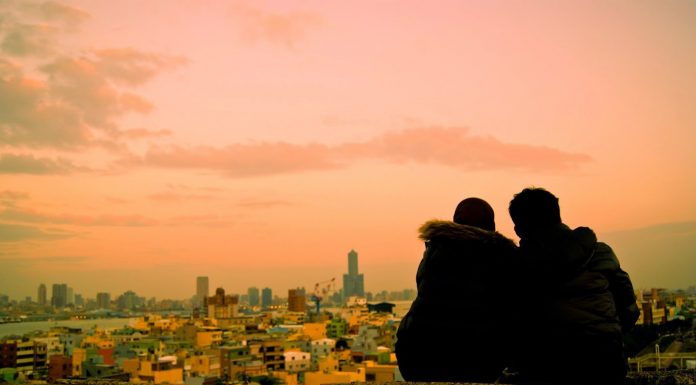 Kisah Luna Maya Menjomblo Hampir Dua Tahun, Awas! Ini Bahaya Pacaran Menurut Islam Kisah Luna Maya Menjomblo dan Begini Larangan Islam Untuk Pacaran