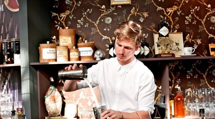 Konsultasi Syariah Bagaimana Hukum Seorang Bartender Di Club