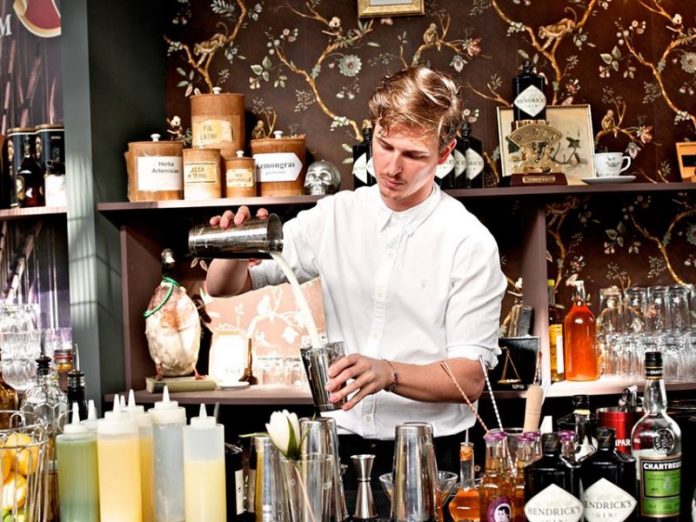 Konsultasi Syariah Bagaimana Hukum Seorang Bartender Di Club