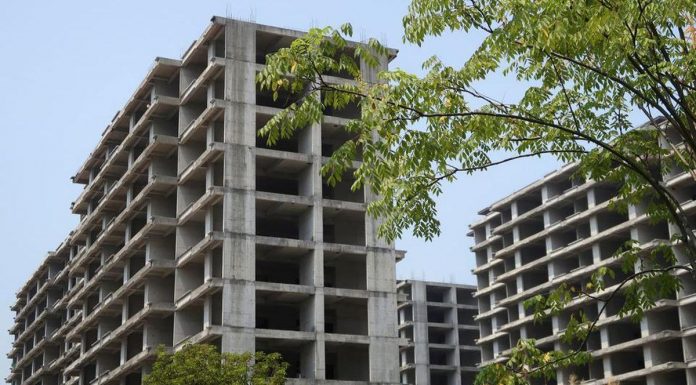 Krisis Properti China Sebabkan Agen Menunggak Gaji Karyawan 1