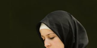 Lepas Hijab Ketetapan Hati Yang Goyah