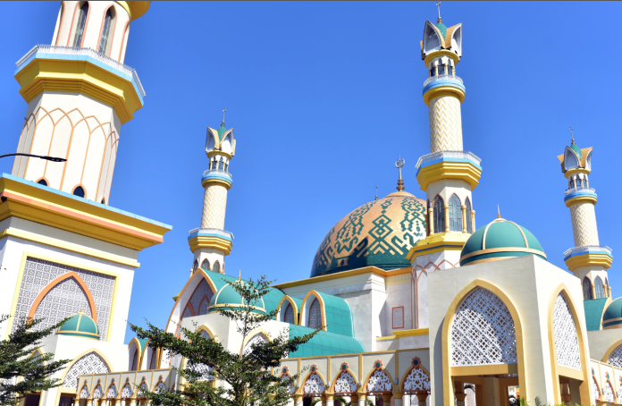 Masjid Sumber Kebahagiaan Hati di Bulan yang Suci