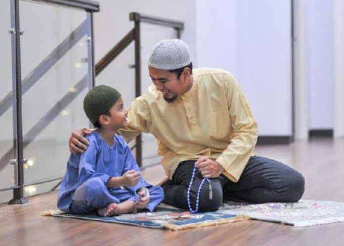 Membangun-Kedekatan-Batin-dengan-Anak Membangun kedekatan batin dengan anak