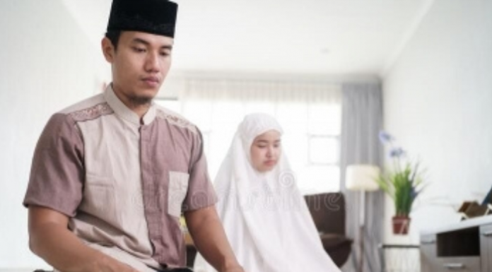 membina keluarga sakinah