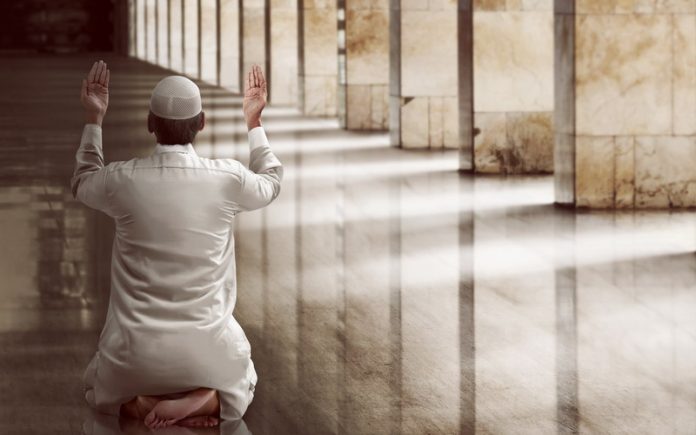 Mengagungkan-Allah-dan-Rasul Mengagungkan-Allah-dan-Rasul