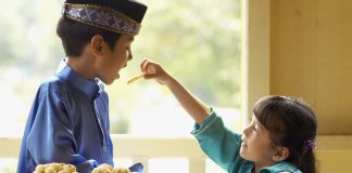 Mengajarkan Perilaku Pada Anak Pada Momentum Puasa Ramadan