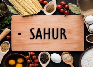 Mengakhirkan Sahur