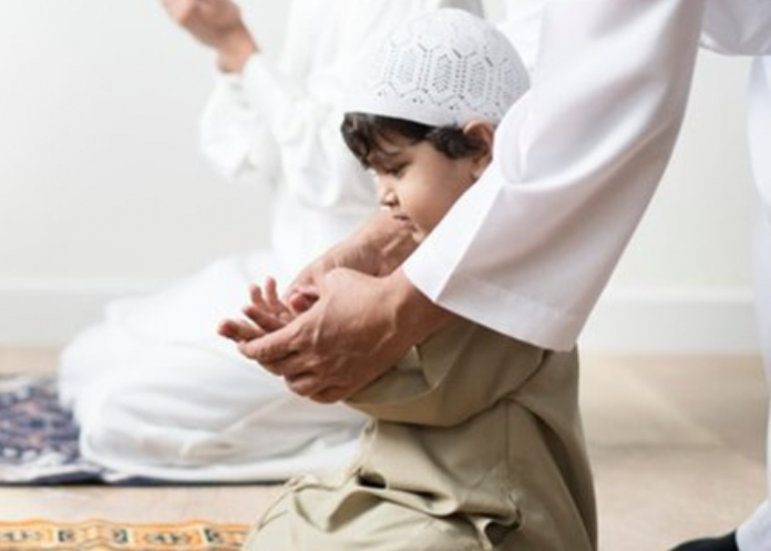 Mengasuh anak Islami