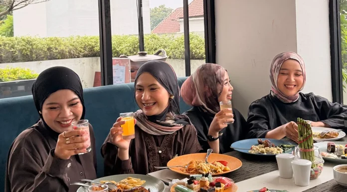 Menghindari Makan Berlebih Lebaran
