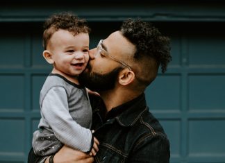 Menjadi Orang Tua Bijak, Ini Caranya Menurut Islam! Menjadi Orang Tua Bijak 1