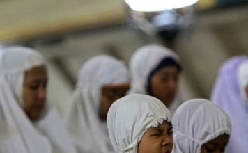 Menunda Shalat Saat Mengantuk Berat