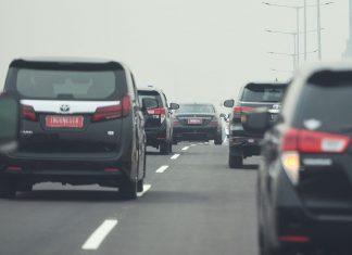 Mobil Pribadi Ditilang Karna Lewat Bahu Jalan 3