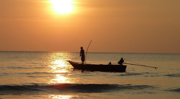 Nelayan Sulsel Terombang-ambing 1