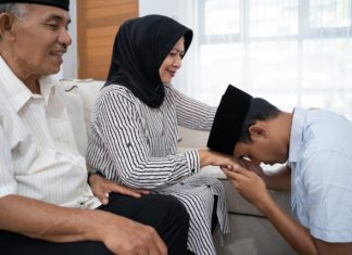 Nikita Willy Sungkem Minta Restu pada Ibunya, Sungkem Sesuai dengan Ajaran Islam?