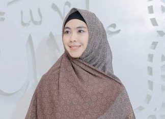 Dakwah Oki Setiana Dewi Mengenai Keistimewaan Perempuan Menurut Agama Islam Oki setiana dewi