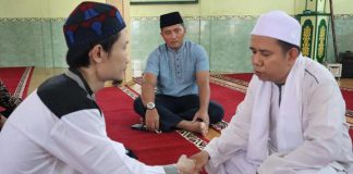 Orang-Bisu-Masuk-Islam-Bagaimana-Syahadatnya
