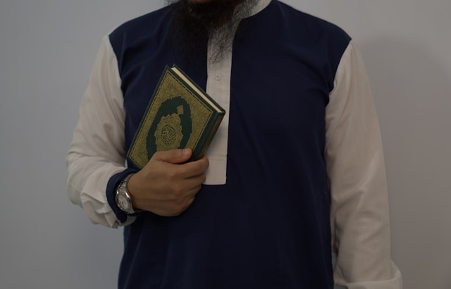 Pamer ibadah umroh di sosmed
