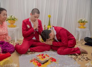 Pengantin Gay Thailand Dihujat Habis-Habisan, Begini Sikap Muslim Jika Melihat Sesuatu Yang Buruk Menurut Islam! Pengantin Gay Thailand 1