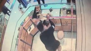 Perampok Emas Tertangkap dan Begini Kejahatan Menurut Islam