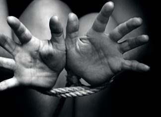 Perempuan di Sukabumi Dibakar dan Dirampas Harta Benda Miliknya