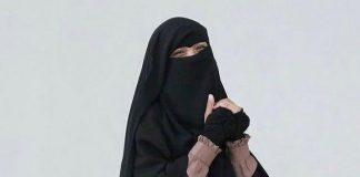 Perintah menggunakan hijab
