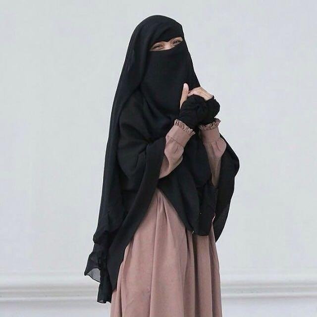 Perintah menggunakan hijab Perintah menggunakan hijab