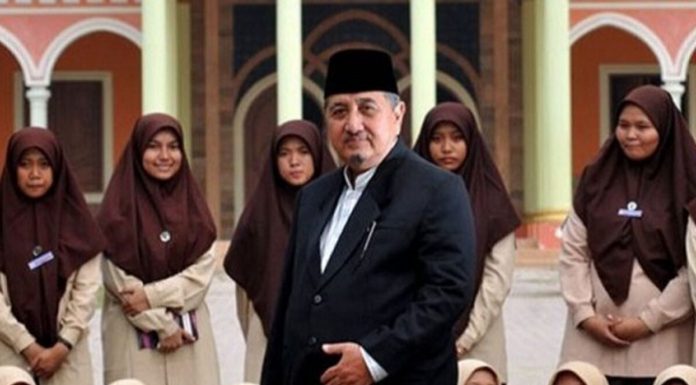 Pimpinan Pesantren Gontor KH Abdullah Syukri Meninggal Dunia