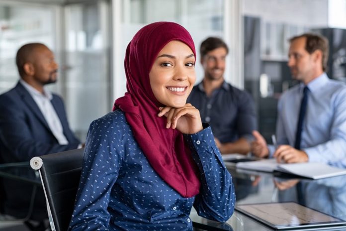 Profesional dalam Pekerjaan dan Bersikap Baik Pada Kolega, Wujud Hablum Minannas dalam Dunia Kerja
