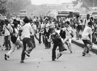 Puluhan ABG Bawa Senjata Tajam dan Penggunaan Menurut Pandangan Islam