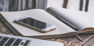 Renungan Islam Gadget Sudah Menjauhkan Kita dari Al Quran