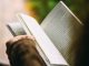 Review Novel Gugurnya Bunga-Bunga Pertama
