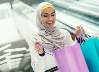 Ria Miranda Rilis Koleksi Lebaran, Tradisi Baju Baru Saat Lebaran Menurut Islam Ria Miranda Rilis 3