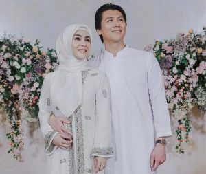 Rumah Tangga Syahrini Diterawang Tidak Akan Langgeng