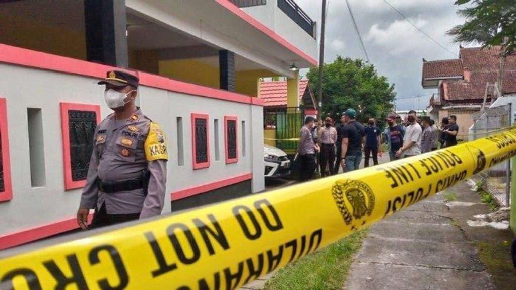 Satu Keluarga Diracuni 1