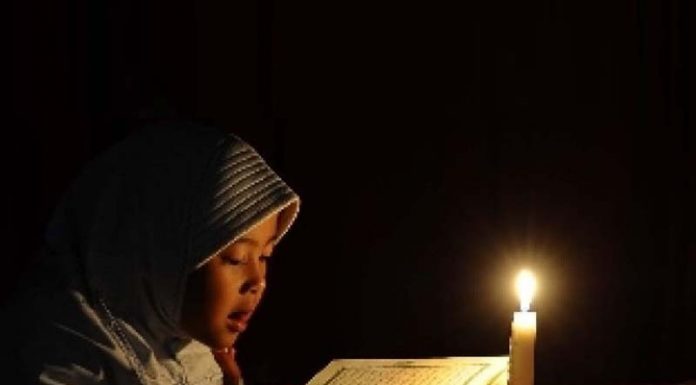 Keutamaan Penghafal Al Qur’an Dan Tips Mudah Menghafalnya Sederet Keutamaan Menjadi Penghafal Al Qur'an Dan Tips Mudah Menghafalnya