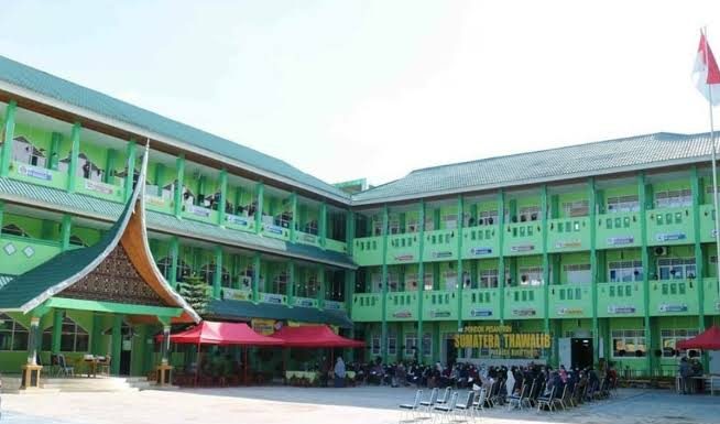 sejarah pesantren di Indonesia
