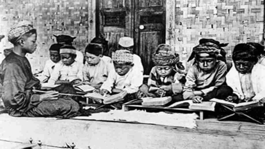 sejarah pesantren di Indonesia