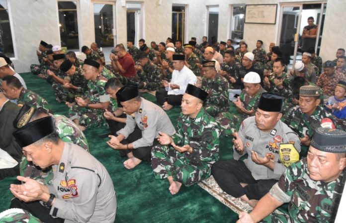 Semangat Meraih Dunia Akhirat Kerja Keras Ibadah Serius