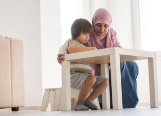 Seorang Ibu Ditangkap Karena Biarkan Putrinya Diperkosa Lalu Melahirkan, Orang Tua Jangan Lakukan Ini Pada Anak Seorang Ibu Ditangkap 1