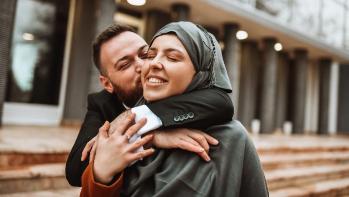 Seputar Puasa Ramadan Boleh Cium Istri Ketika Puasa Ga Sih