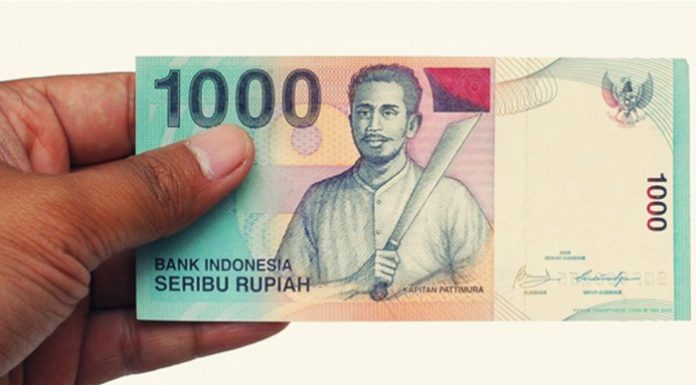 Setan-Menakut-nakuti-dengan-Kemiskinan-Sedekah-Tidak-Membuat-Miskin