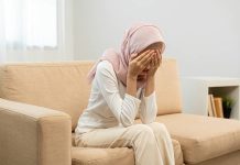 Shalat Tapi Masih Gelisah Kenapa