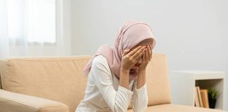 Shalat Tapi Masih Gelisah Kenapa