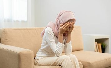Shalat Tapi Masih Gelisah Kenapa