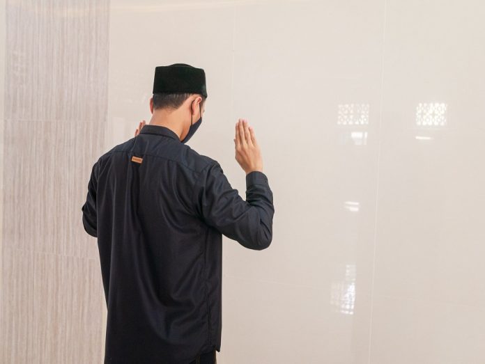 Sholat Sebagai Kunci Kesuksesan Manusia
