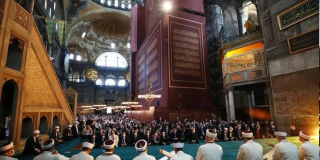 sholat tarawih pertama